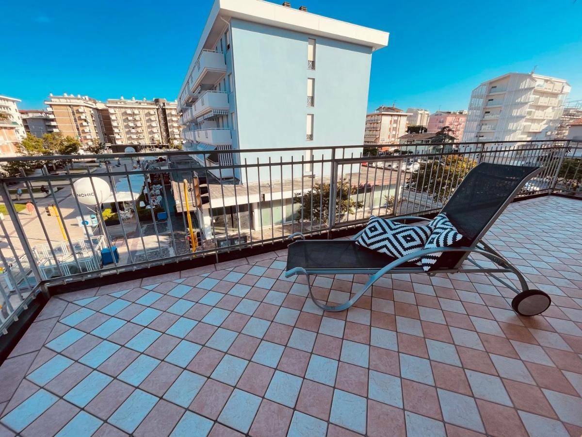 Family Apartment Piazza Milano - Jesolo Exterior foto