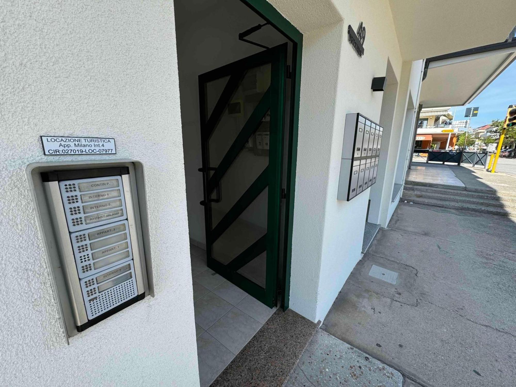 Family Apartment Piazza Milano - Jesolo Exterior foto